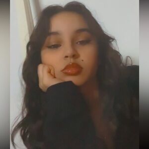 Hey i’m new to poshmark(well at least new to using it),im Janelle